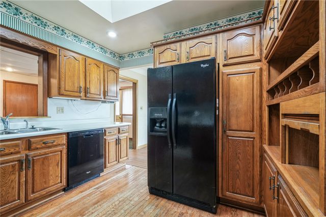 1000 29th Street NE, Cedar Rapids, IA 52402