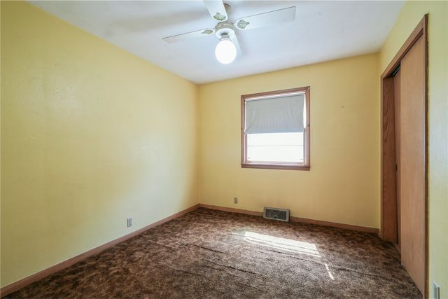 1000 29th Street NE, Cedar Rapids, IA 52402