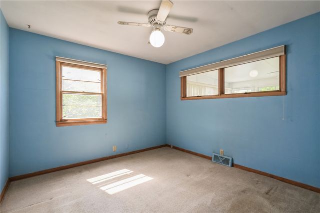 1000 29th Street NE, Cedar Rapids, IA 52402