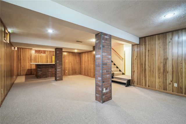 1000 29th Street NE, Cedar Rapids, IA 52402