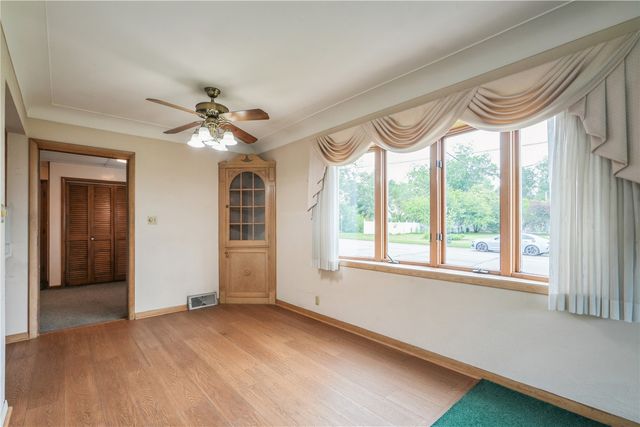 1000 29th Street NE, Cedar Rapids, IA 52402