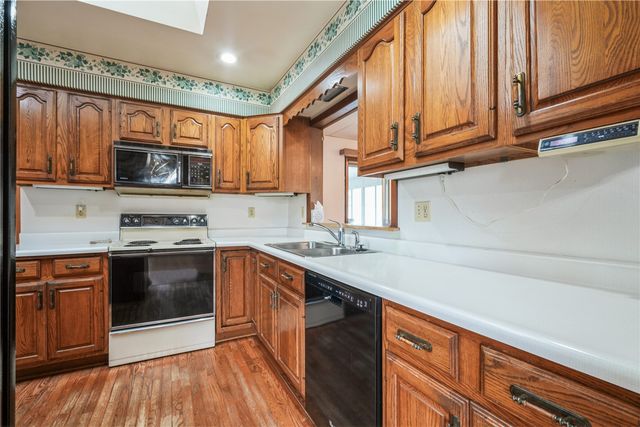 1000 29th Street NE, Cedar Rapids, IA 52402