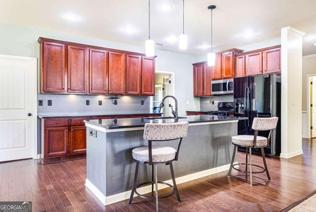264 Creekview Lane, Acworth, GA 30102
