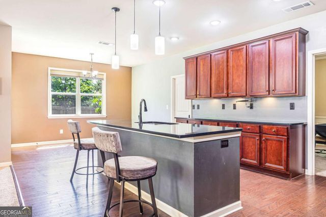 264 Creekview Lane, Acworth, GA 30102