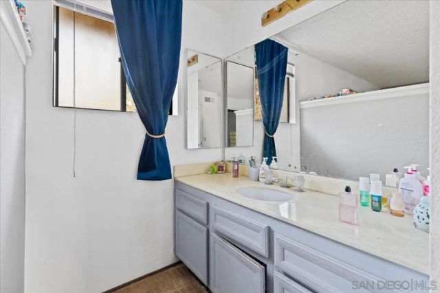 10430 Crosscreek Ter, San Diego, CA 92131
