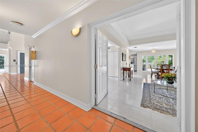 323 Navarre Ave 403, Coral Gables, FL 33134