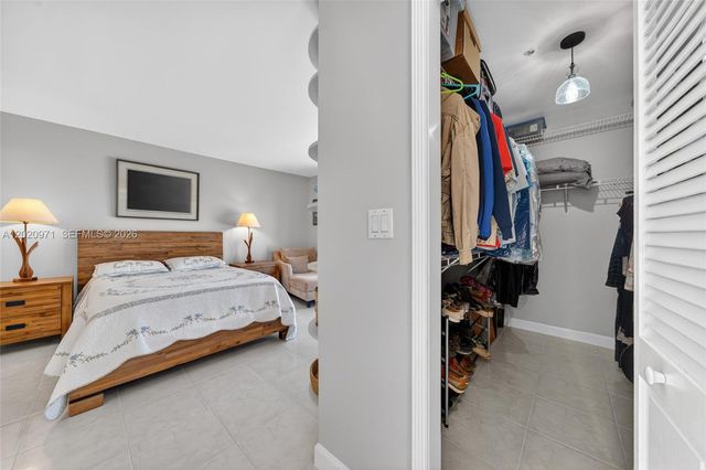 323 Navarre Ave 403, Coral Gables, FL 33134
