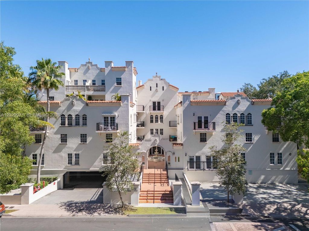 323 Navarre Ave 403, Coral Gables, FL 33134