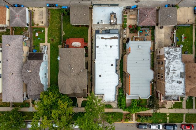 4730 W Grace Street 1, Chicago, IL 60641