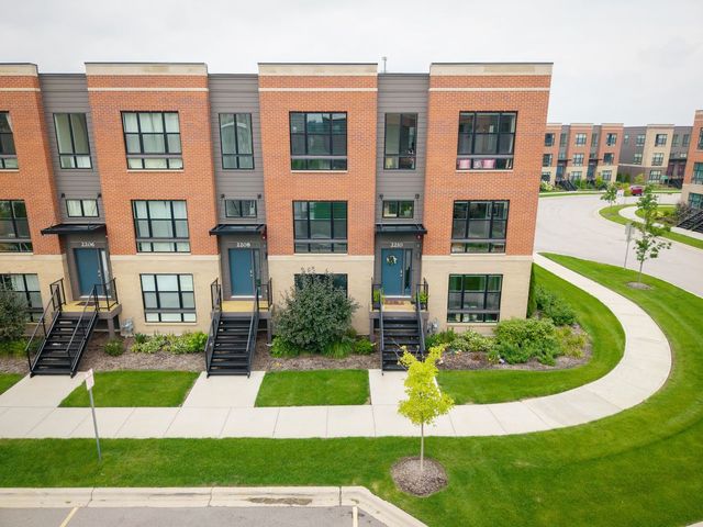 2210 Venture Drive, Schaumburg, IL 60173