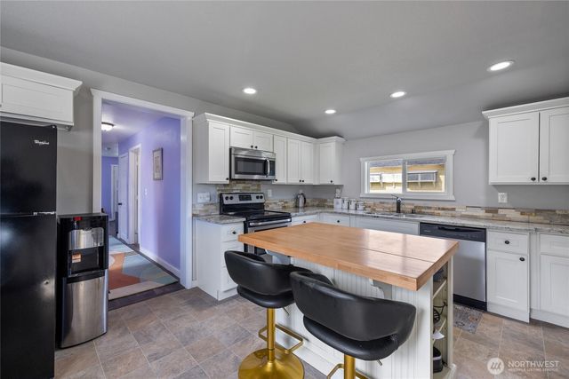 5417 S Cedar Street, Tacoma, WA 98409