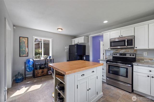 5417 S Cedar Street, Tacoma, WA 98409