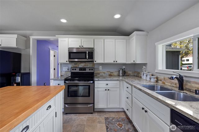 5417 S Cedar Street, Tacoma, WA 98409