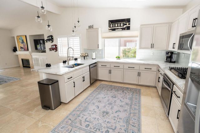 40600 Via Fonda, Palm Desert, CA 92260