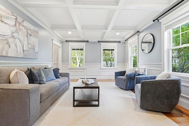 6 Flintlock Rd, Lexington, MA 02420