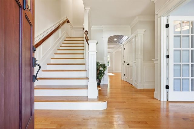 6 Flintlock Rd, Lexington, MA 02420