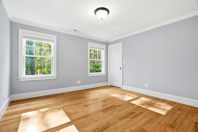6 Flintlock Rd, Lexington, MA 02420