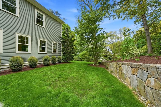6 Flintlock Rd, Lexington, MA 02420