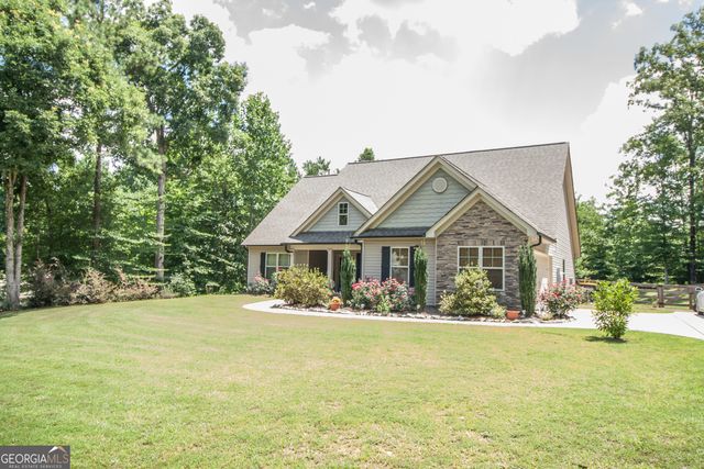 99 Smokey Ridge Drive, Newnan, GA 30263