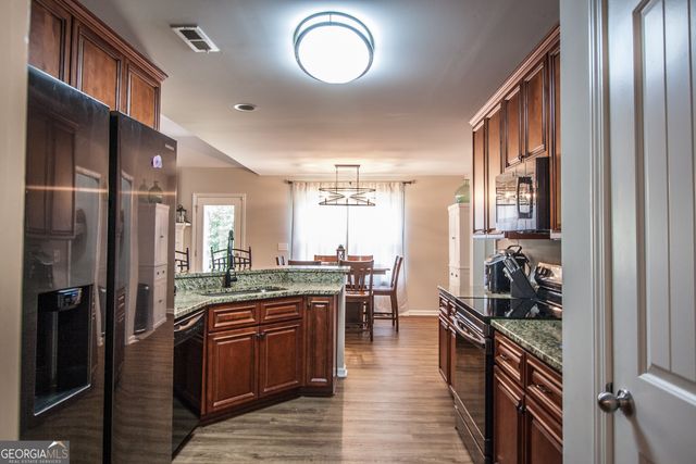 99 Smokey Ridge Drive, Newnan, GA 30263
