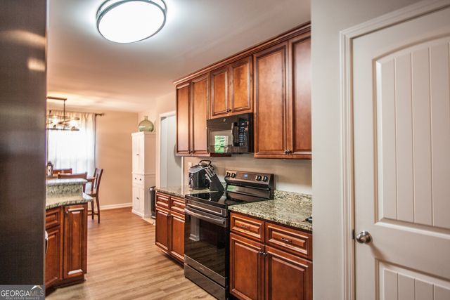 99 Smokey Ridge Drive, Newnan, GA 30263