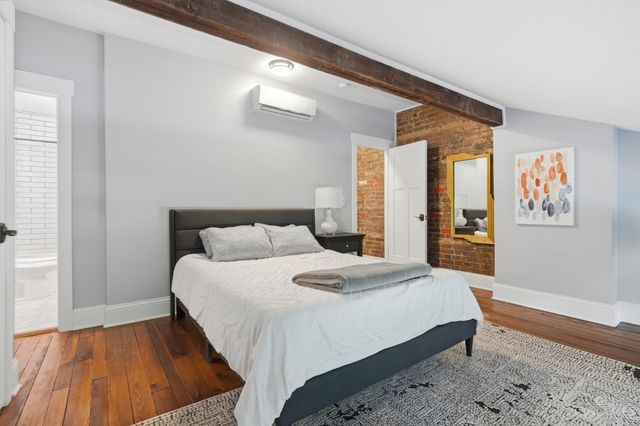 505 W Mcmicken Avenue, Cincinnati, OH 45214