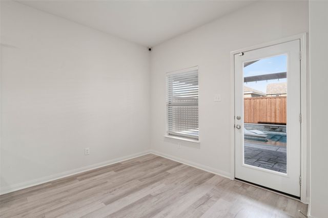 3004 Cliffview Drive, Sanger, TX 76266