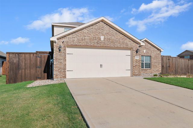 3004 Cliffview Drive, Sanger, TX 76266