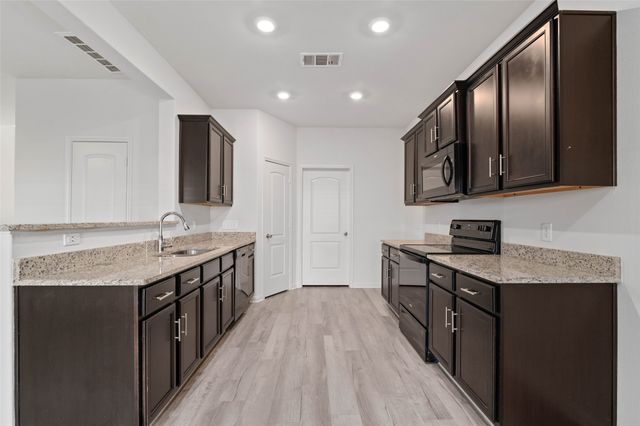 3004 Cliffview Drive, Sanger, TX 76266