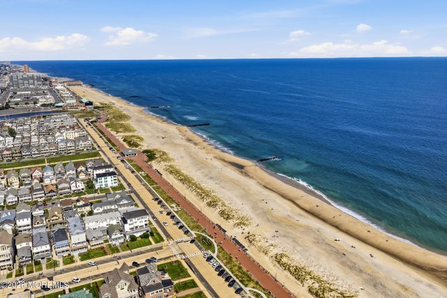 143 Heck Avenue, Ocean Grove, NJ 07756