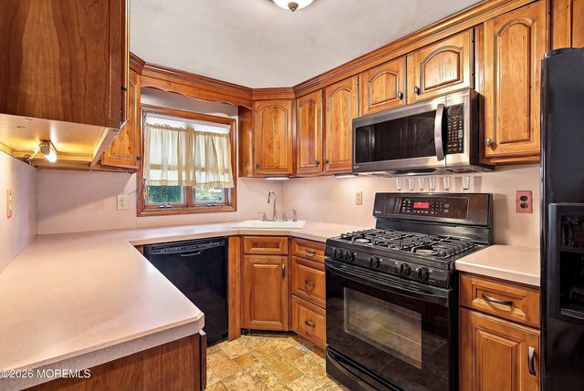 925 6th Street, Union Beach, NJ 07735