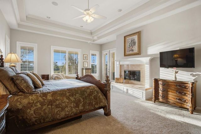 2308 Avenida La Cima, Escondido, CA 92027