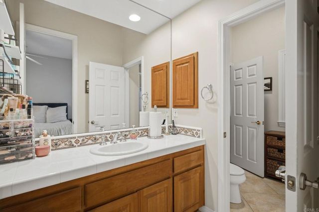 2308 Avenida La Cima, Escondido, CA 92027