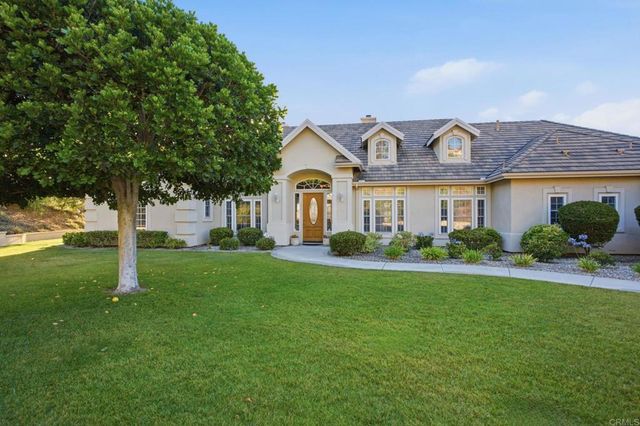 2308 Avenida La Cima, Escondido, CA 92027