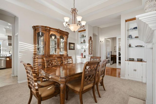2308 Avenida La Cima, Escondido, CA 92027
