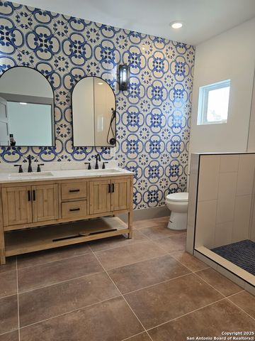 501 W Agarita, San Antonio, TX 78212