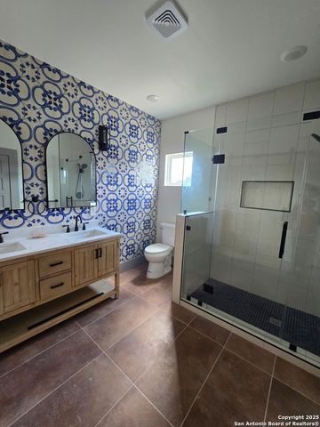 501 W Agarita, San Antonio, TX 78212