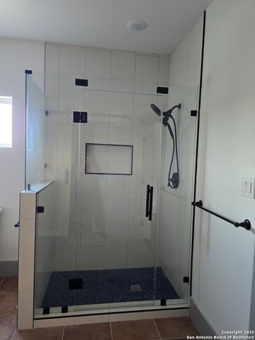 501 W Agarita, San Antonio, TX 78212