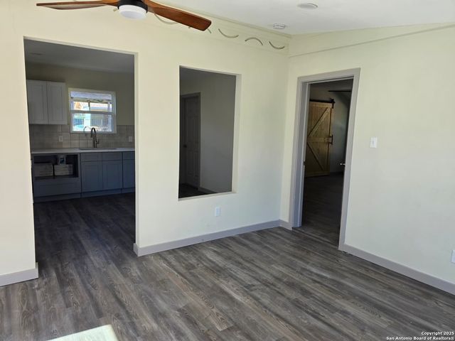 501 W Agarita, San Antonio, TX 78212