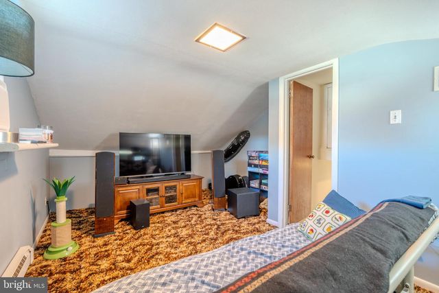 12 LINCOLN LN, Broomall, PA 19008