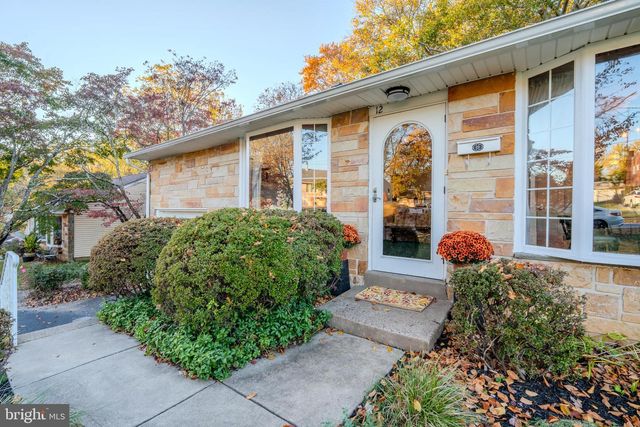 12 LINCOLN LN, Broomall, PA 19008