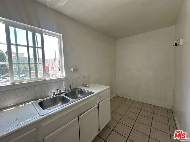 1117 N Alexandria Avenue, Los Angeles, CA 90029