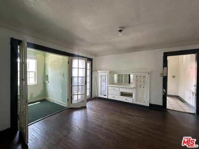 1117 N Alexandria Avenue, Los Angeles, CA 90029