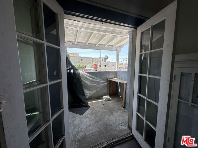 1117 N Alexandria Avenue, Los Angeles, CA 90029