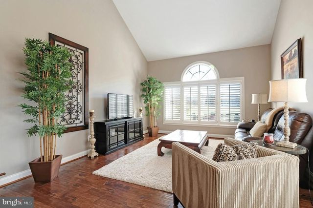 19746 WILLOWDALE PL, Ashburn, VA 20147