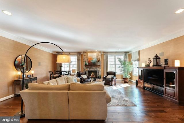 19746 WILLOWDALE PL, Ashburn, VA 20147