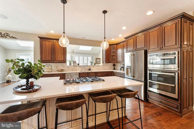 19746 WILLOWDALE PL, Ashburn, VA 20147