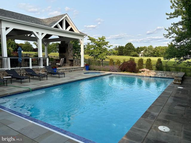 19746 WILLOWDALE PL, Ashburn, VA 20147