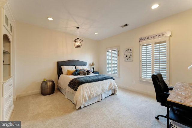 19746 WILLOWDALE PL, Ashburn, VA 20147