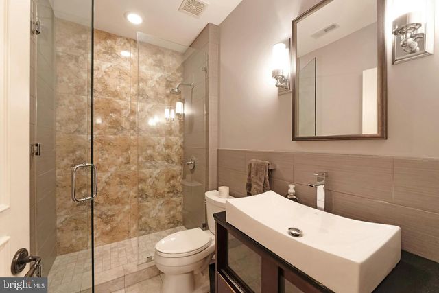 19746 WILLOWDALE PL, Ashburn, VA 20147